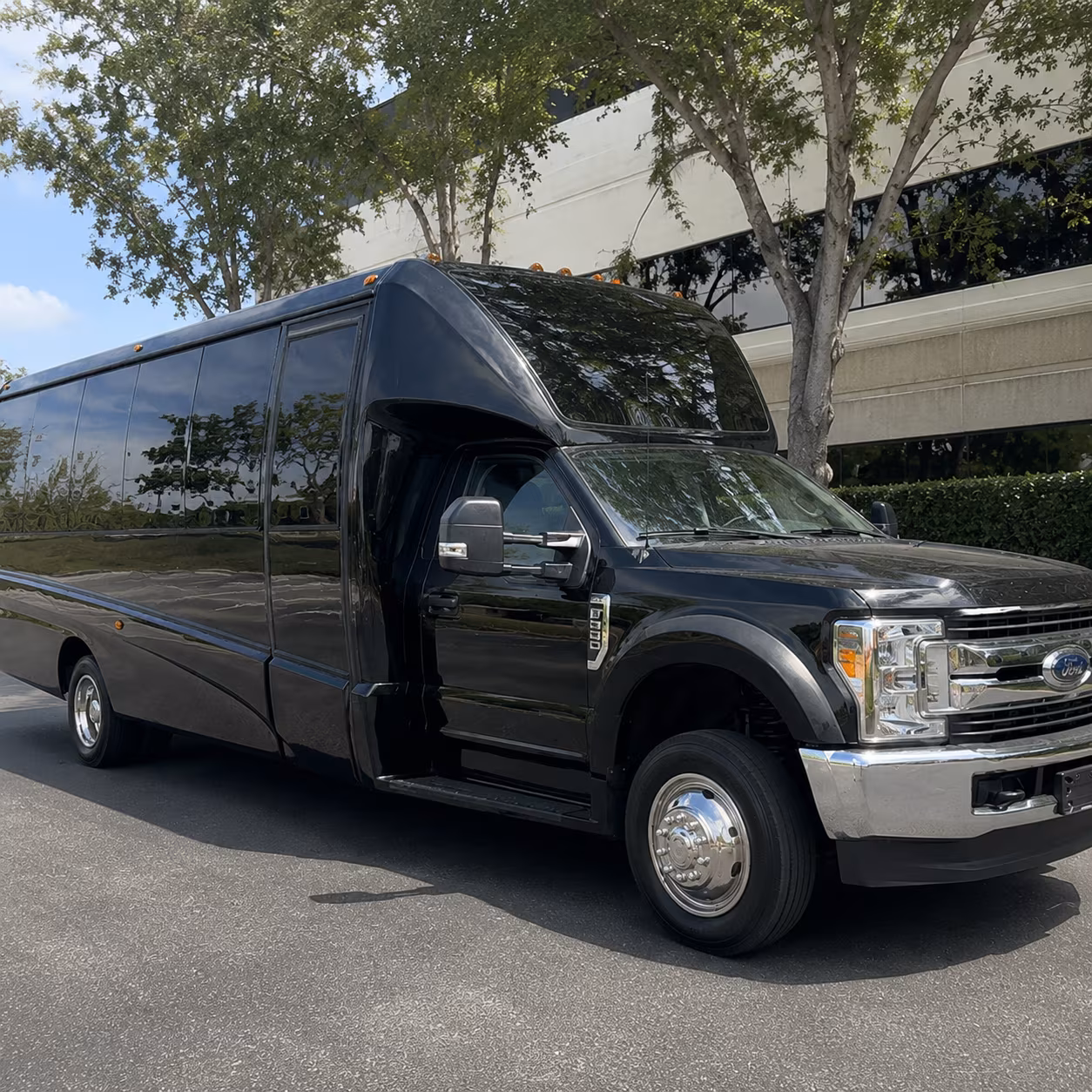bachelorette party buses for bayonne wine tours