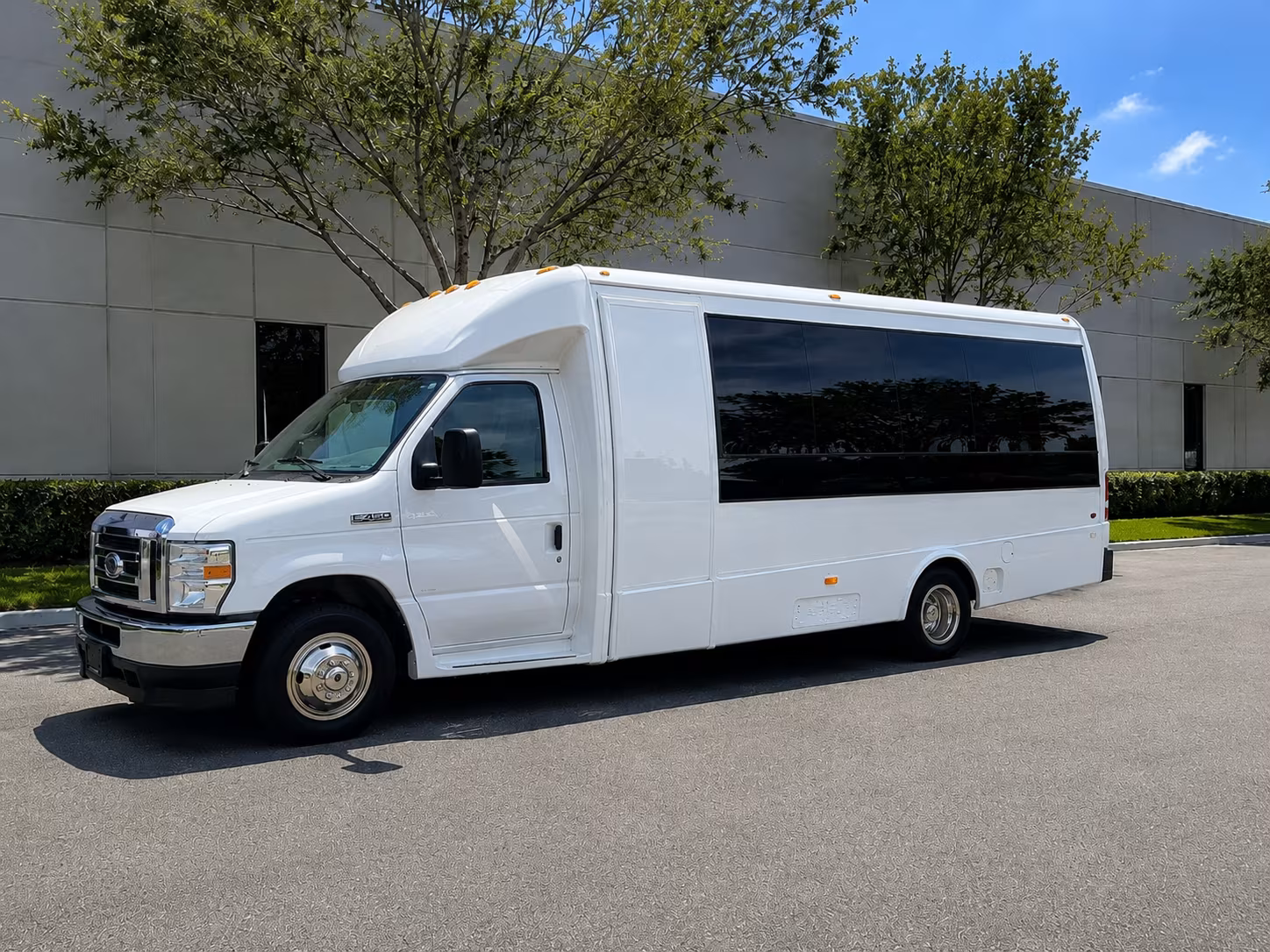 charter buses for corporate events and conference shuttles in bayonne