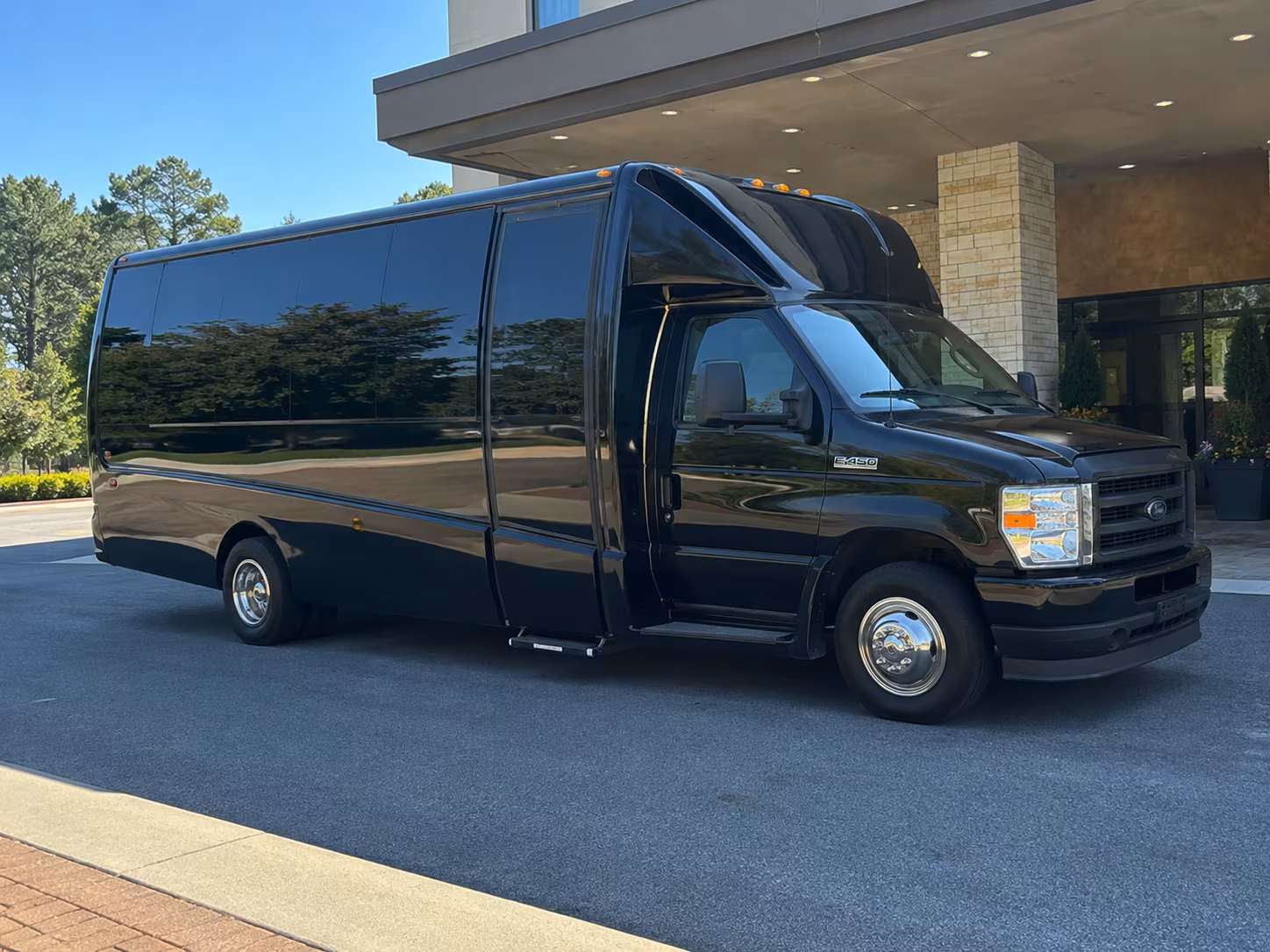 charter buses to metlife stadium concerts and festival shows