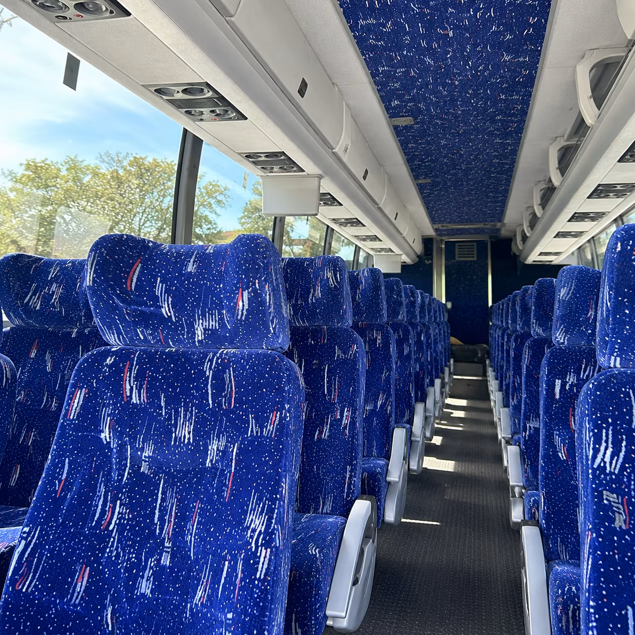 long distance bus trips from bayonne to boston and new england