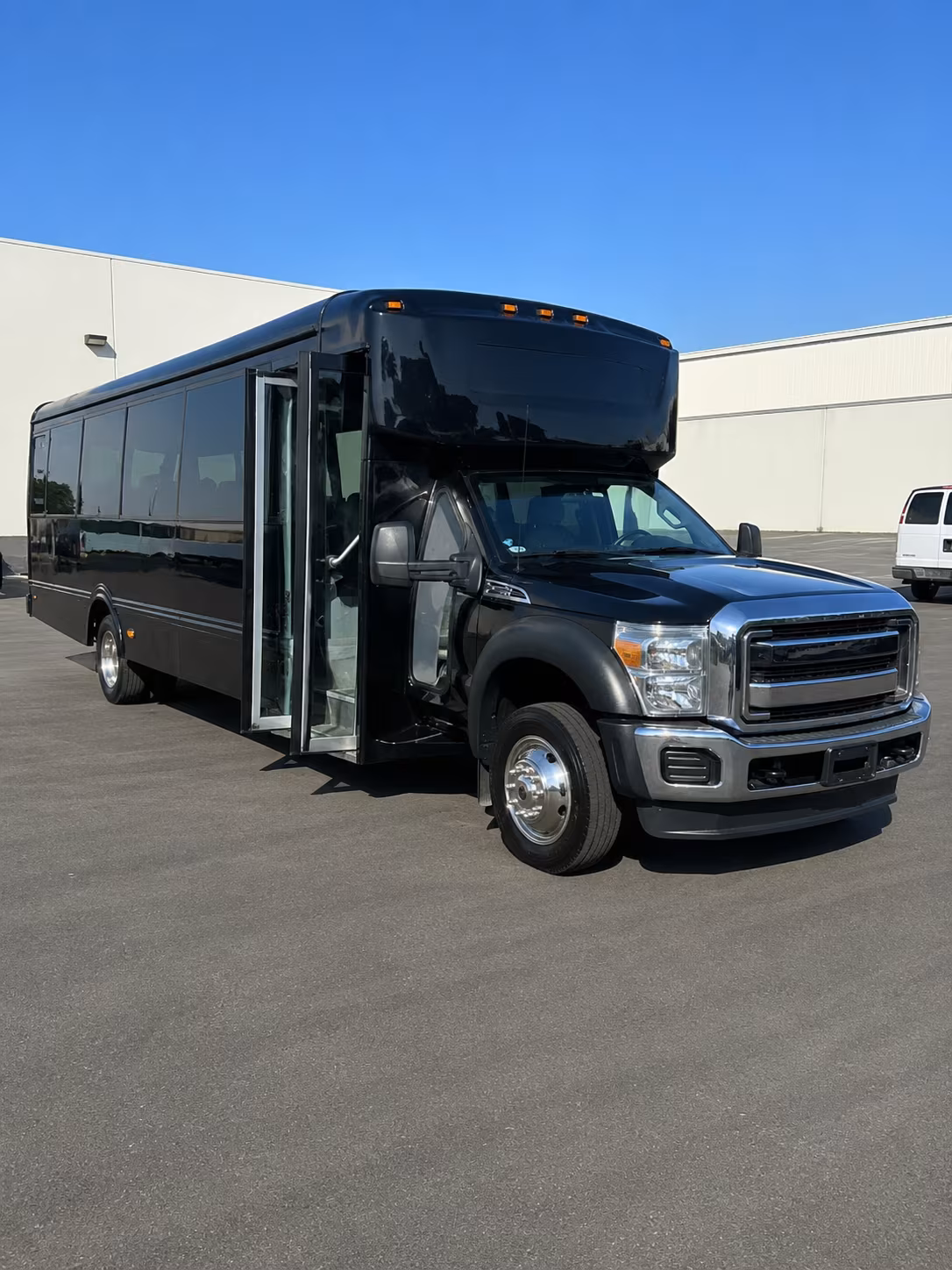 party buses and fan buses to madison square garden from bayonne
