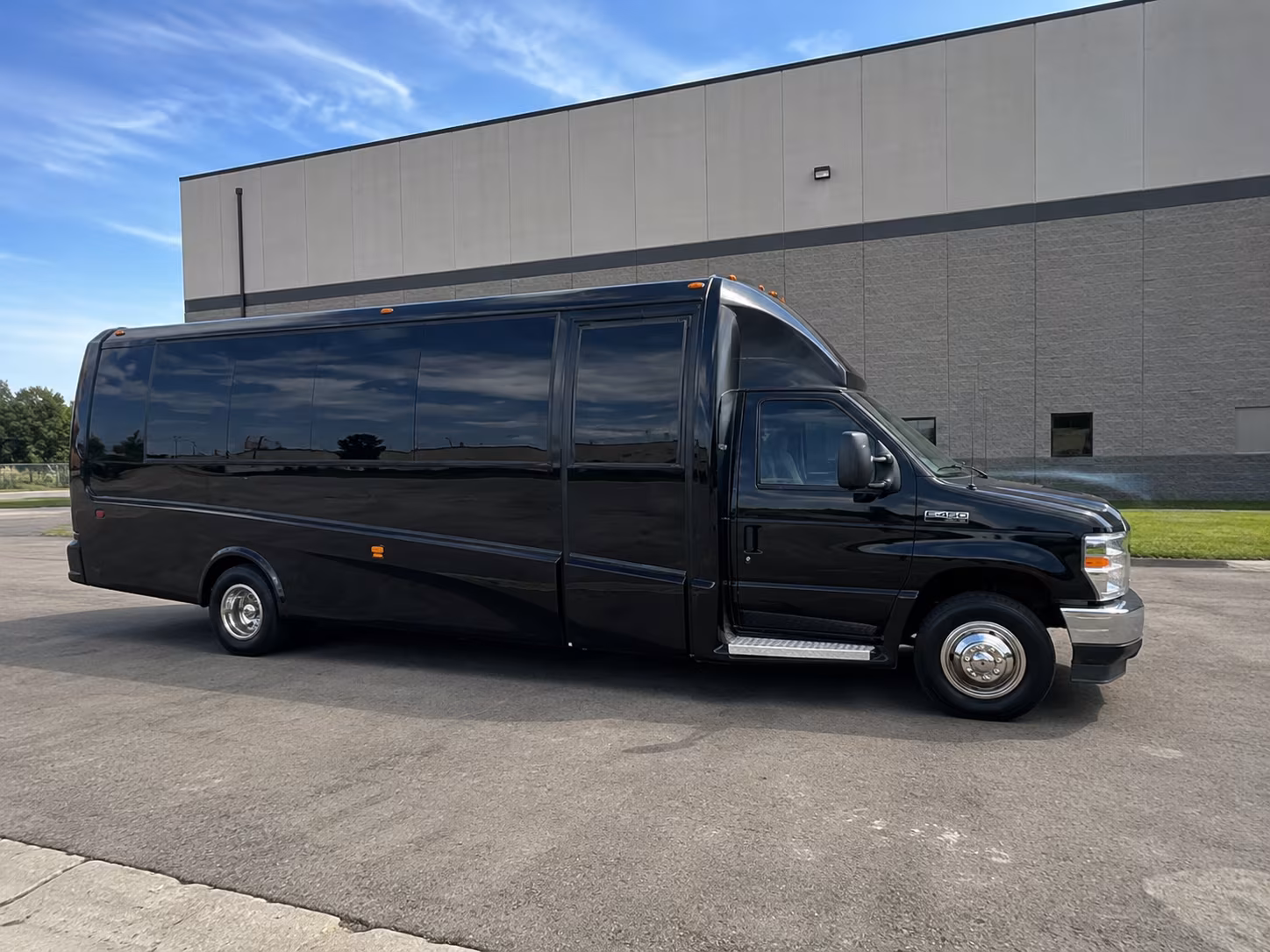 shuttle buses to prudential center shows in newark